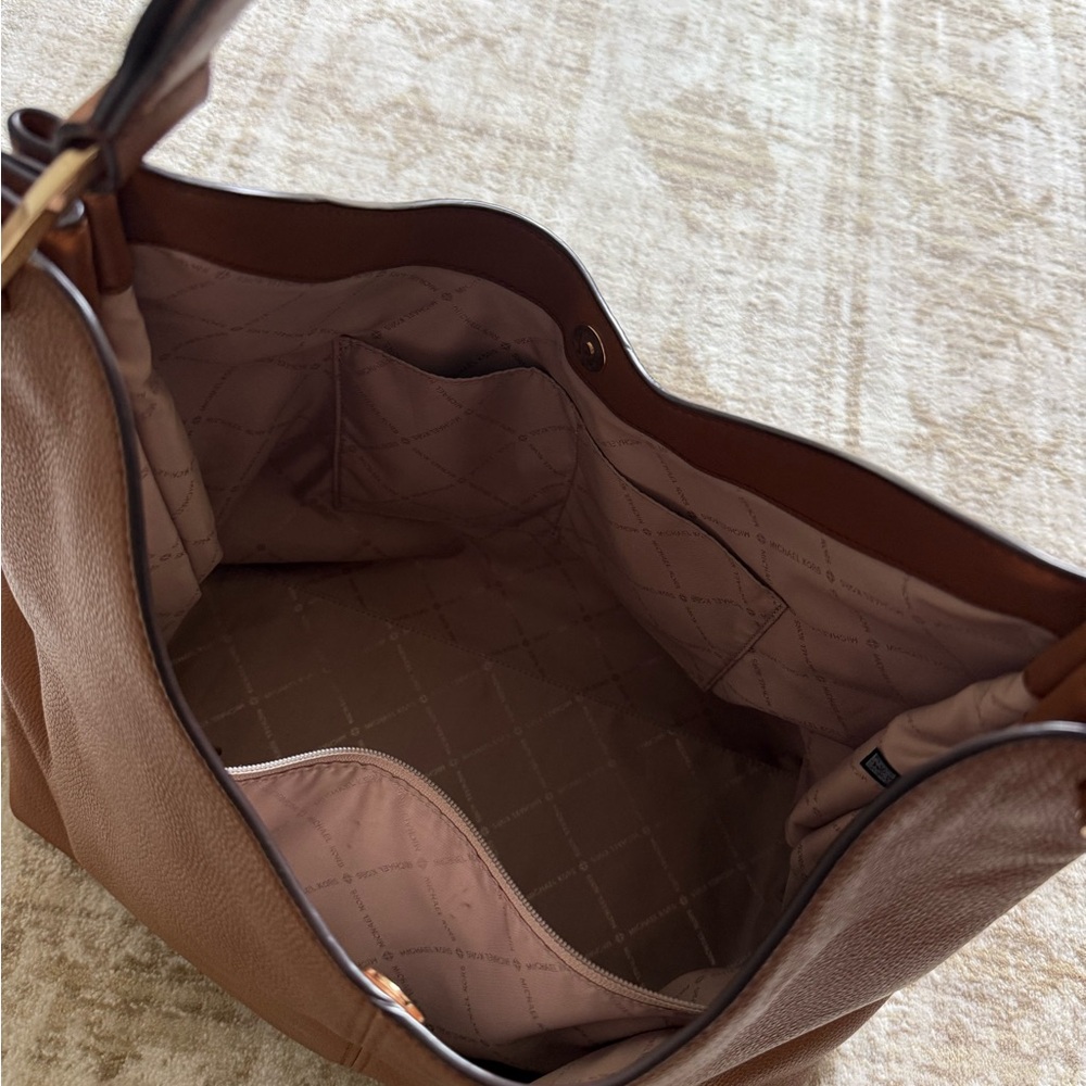 Michael Kors Tan Leather Shoulder Bag - Picture 6 of 9